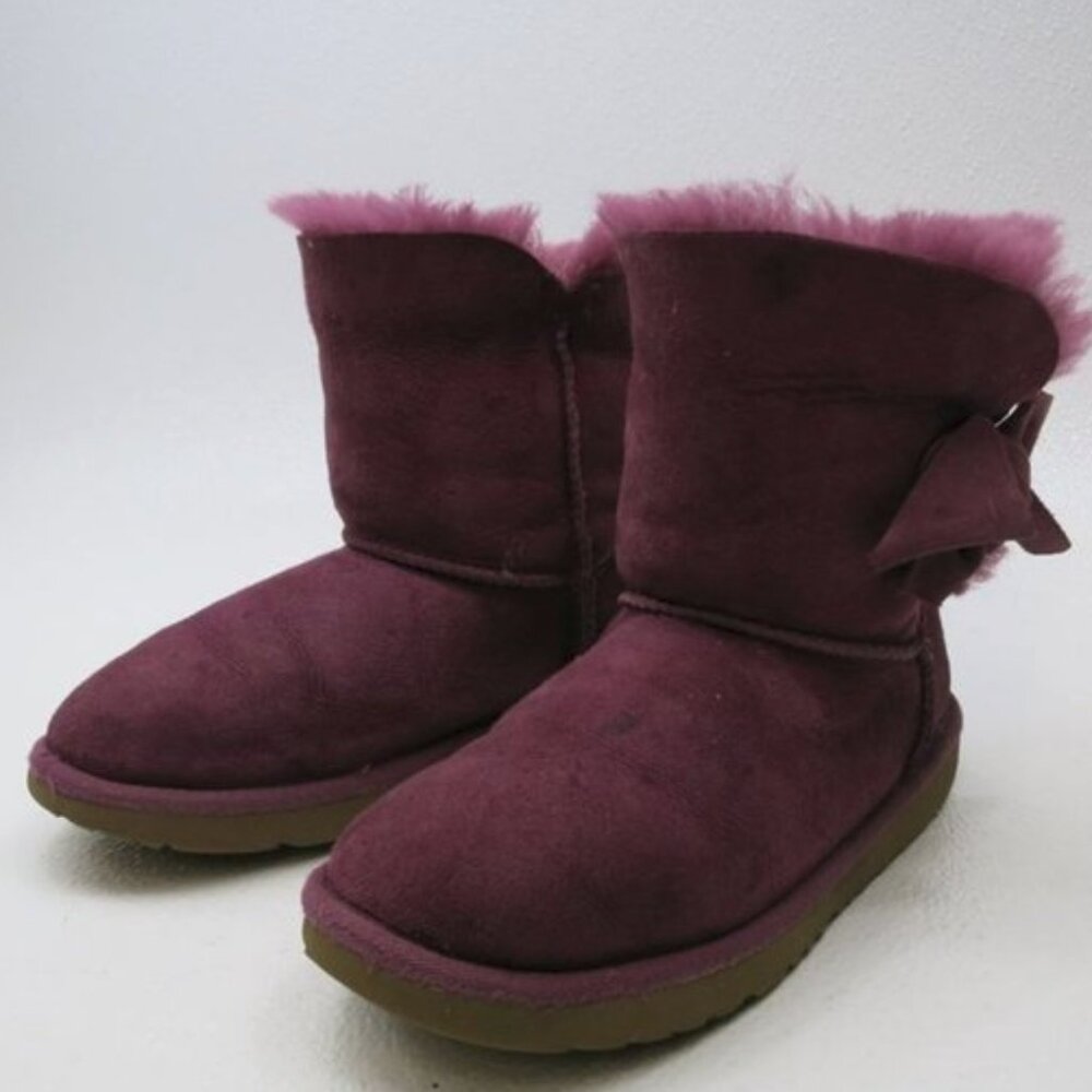 UGG AUSTRALIA Daelynn Bow Genuine Shearling Linned Kids Boots Footwear Sz 4